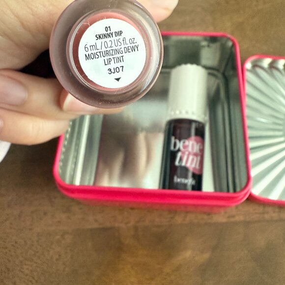 Benefit Cosmetics Lip Tint Set - Benetint + Splashtint in Skinny Dip - Picture 4 of 5